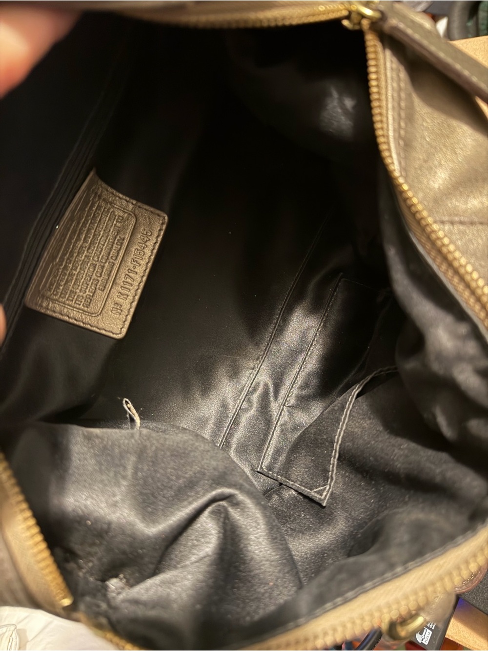 Authentic Coach handbag - Picture 3 of 4